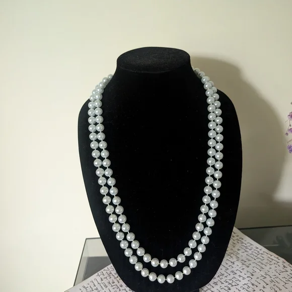 Vintage Blue Pearl Necklace - Picture 2 of 10